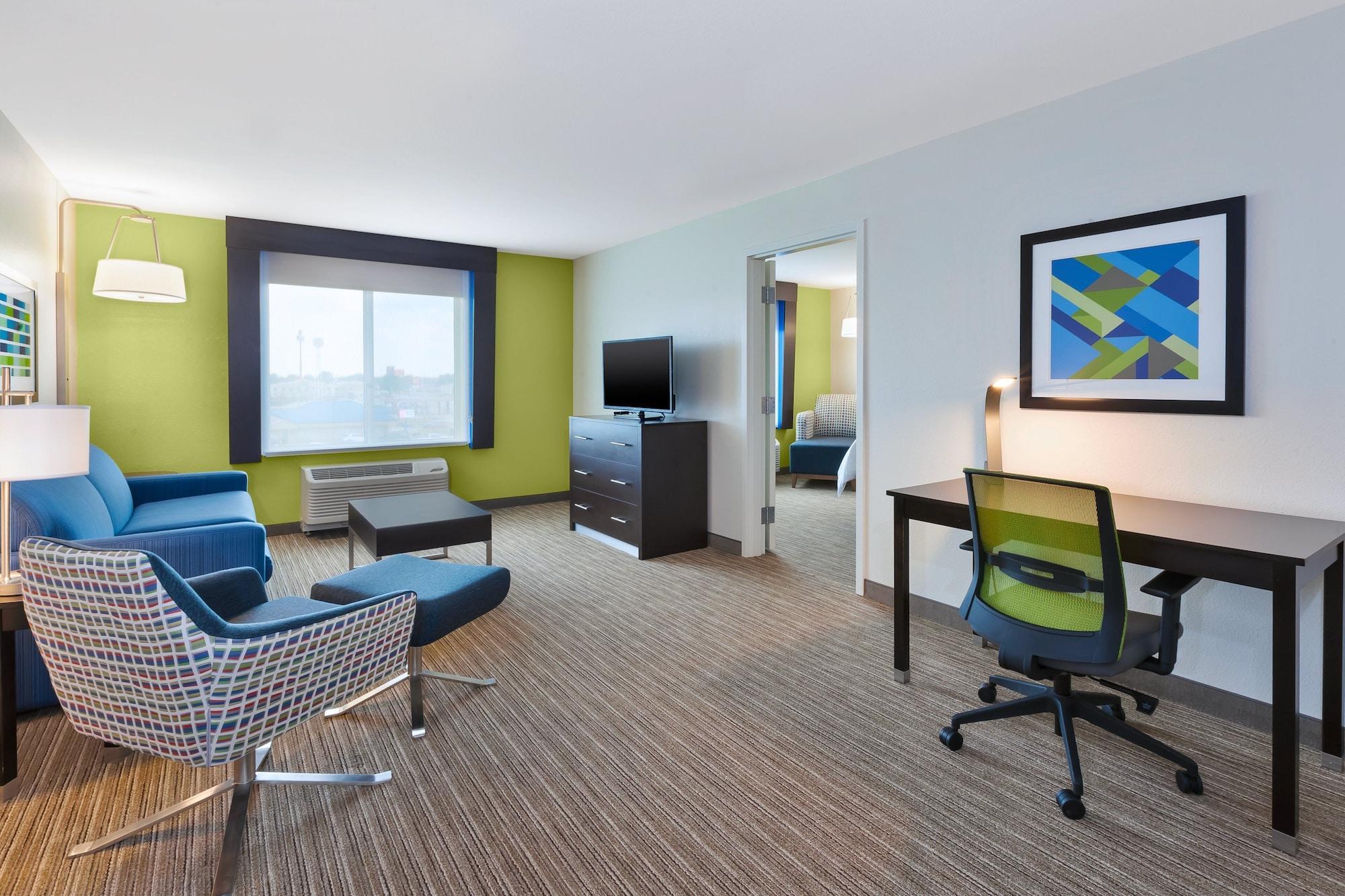 Holiday Inn Express & Suites - Effingham By Ihg Exterior foto